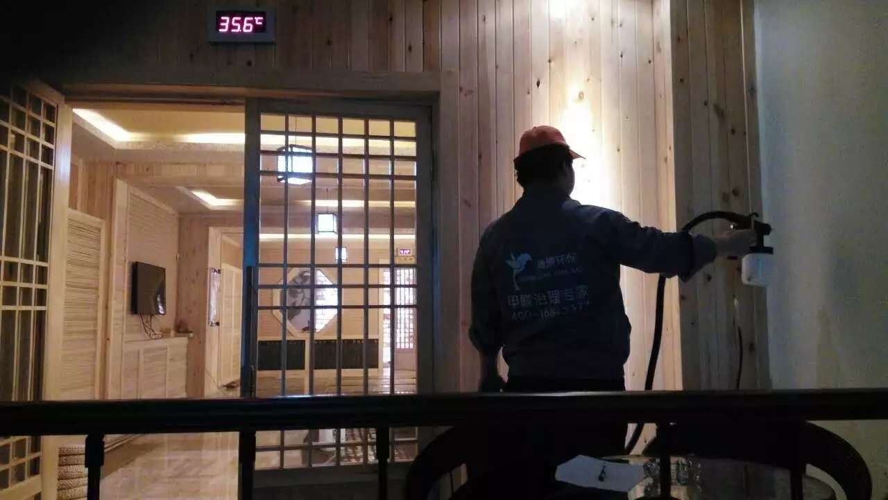 過(guò)道重點(diǎn)施工 過(guò)道重點(diǎn)施工