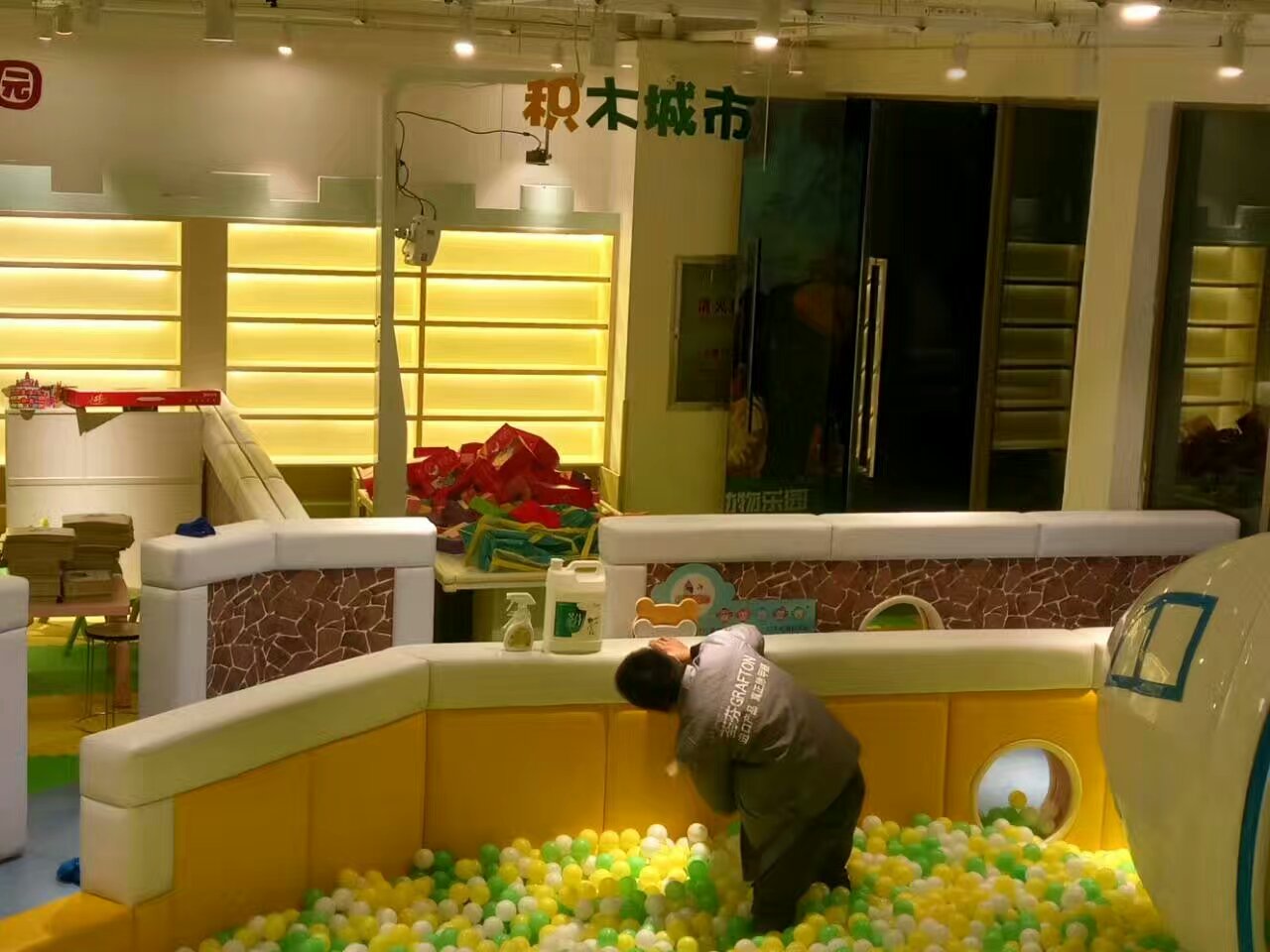 魔幻互動(dòng)兒童樂園現(xiàn)場 魔幻互動(dòng)兒童樂園現(xiàn)場