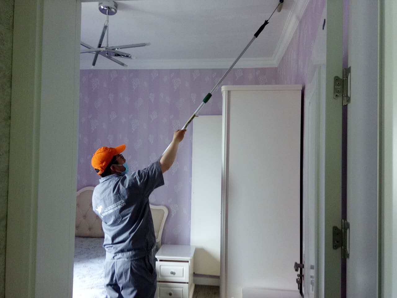 臥室頂面全方位施工 臥室頂面全方位施工