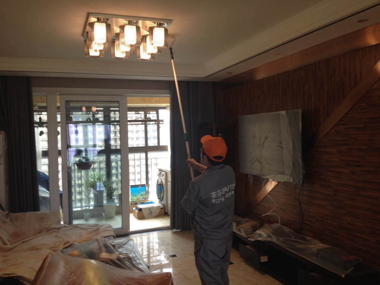 客廳頂面滾筒施工 客廳頂面滾筒施工