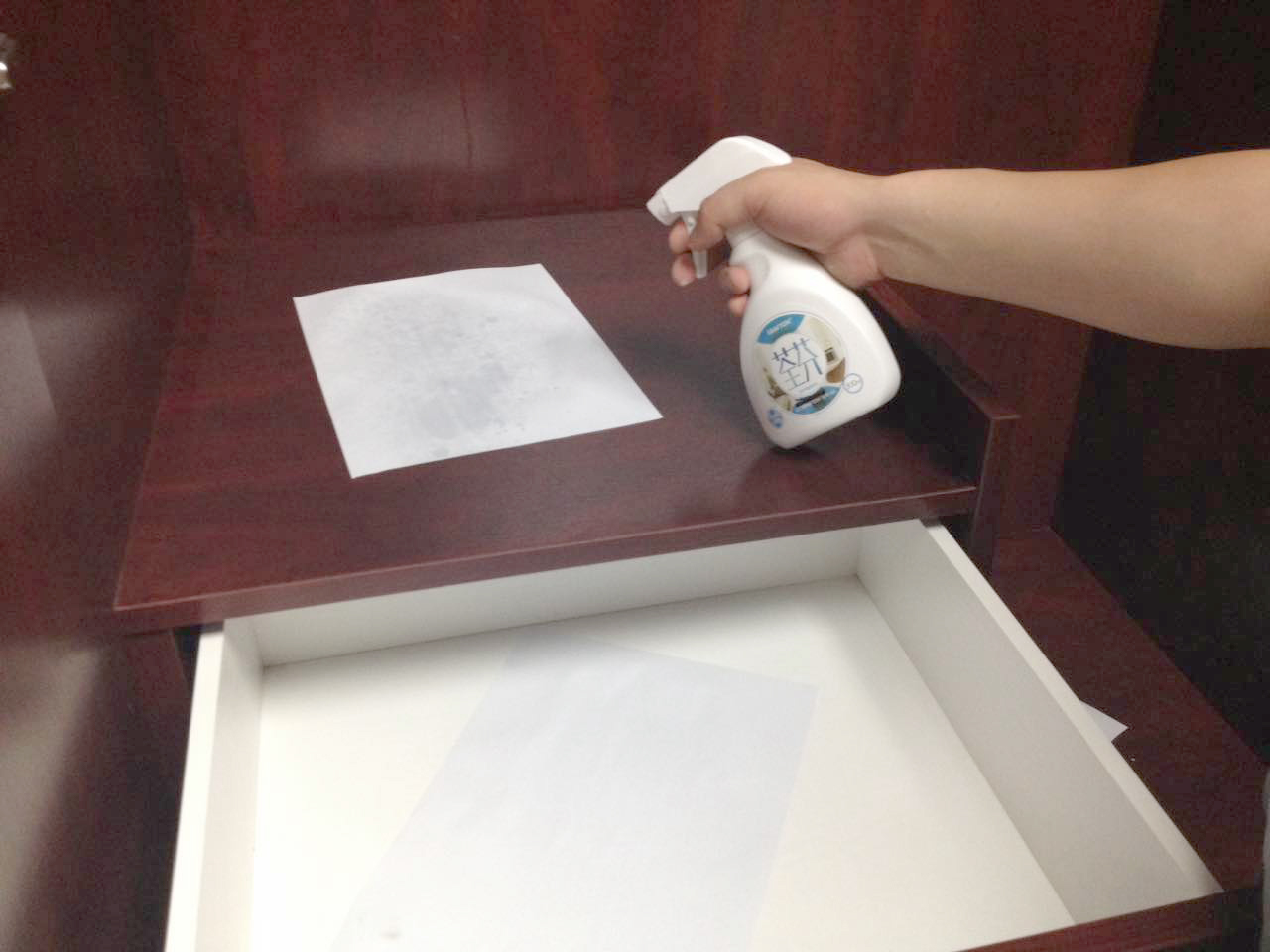 柜子抽屜放A4紙增加接觸面積 柜子抽屜放A4紙增加接觸面積