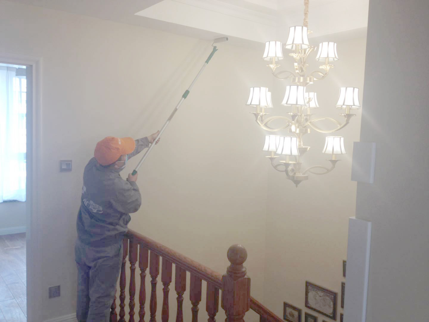 樓梯過(guò)道頂面滾筒全方位施工 樓梯過(guò)道頂面滾筒全方位施工