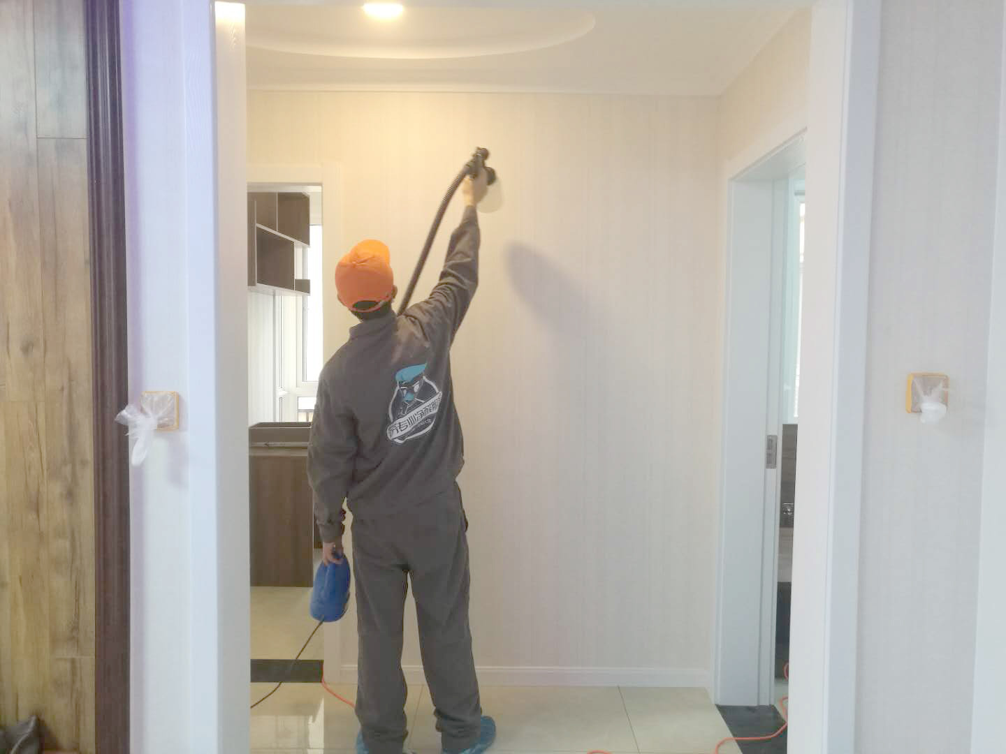 墻面壁紙噴涂全方位甲醛治理 墻面壁紙噴涂全方位甲醛治理