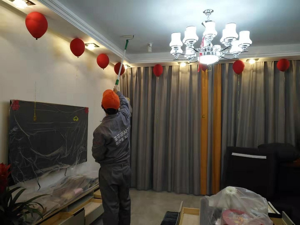 室內(nèi)客餐廳頂面滾筒全方位施工 室內(nèi)客餐廳頂面滾筒全方位施工