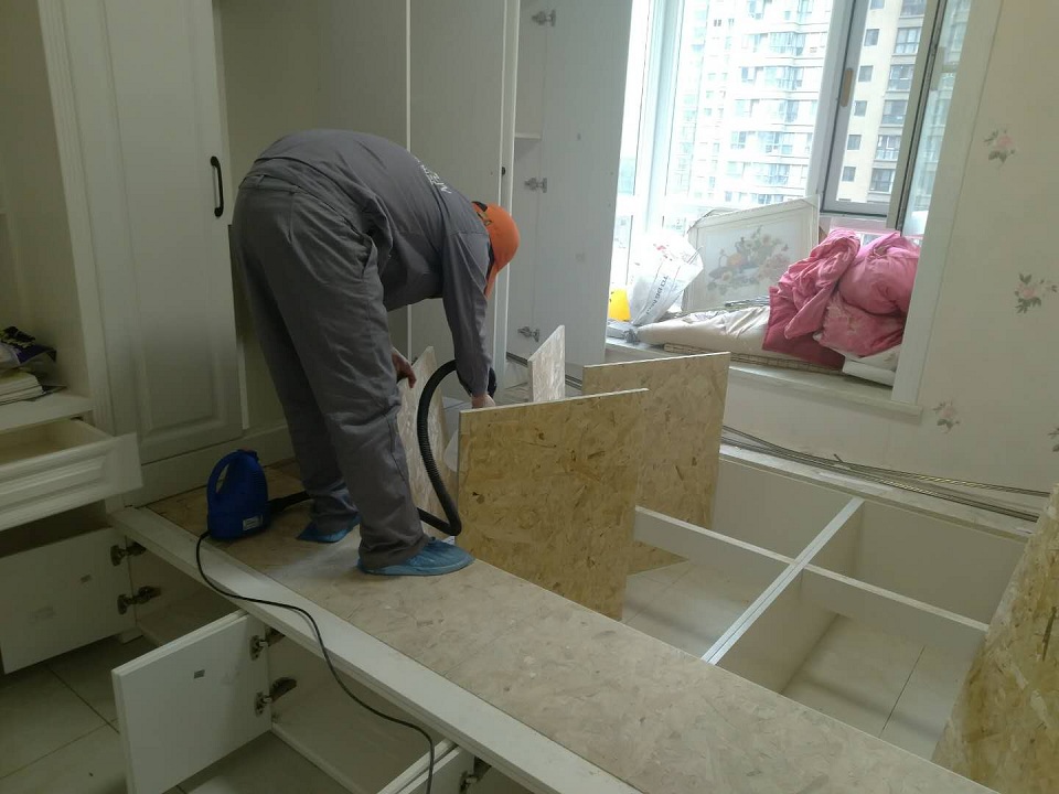 臥室榻榻米重點(diǎn)污染源噴涂施工 臥室榻榻米重點(diǎn)污染源噴涂施工