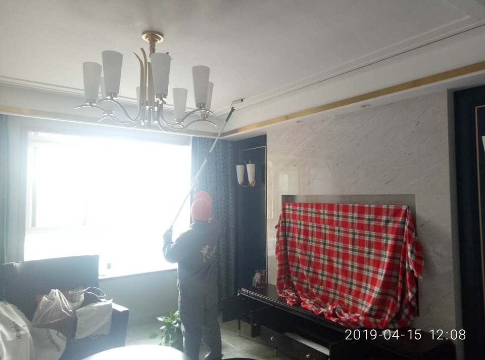 客廳頂面滾筒施工 客廳頂面滾筒施工