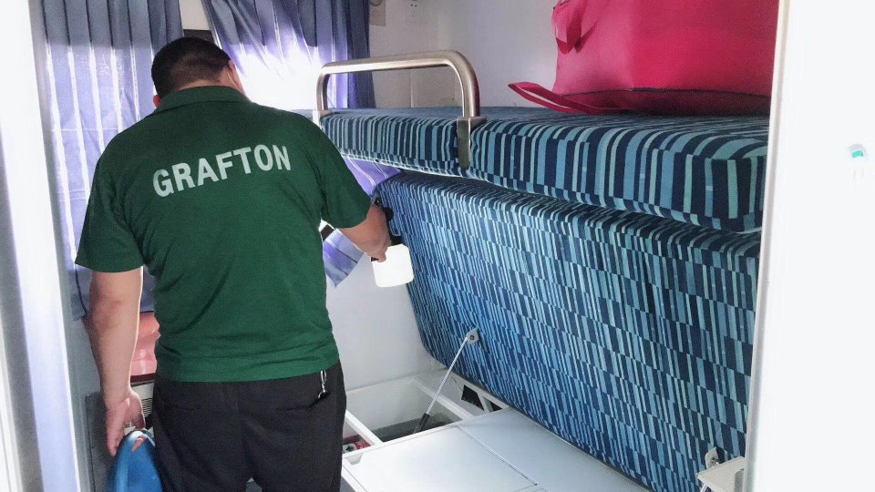 車內床鋪全方位施工噴涂治理 車內床鋪全方位施工噴涂治理