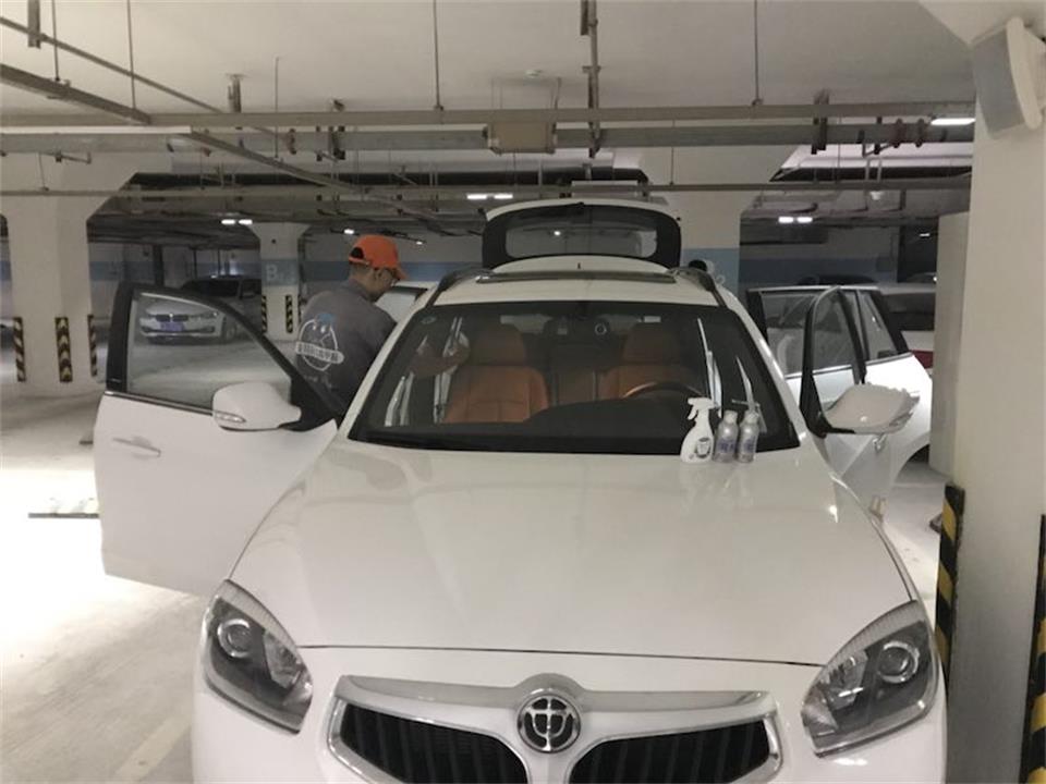 皮質(zhì)座椅全方位噴涂施工治理 皮質(zhì)座椅全方位噴涂施工治理