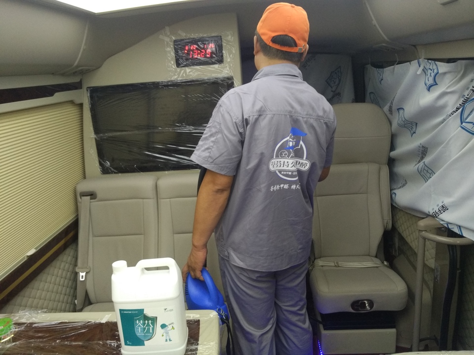 車內(nèi)座椅全方位噴涂施工 車內(nèi)座椅全方位噴涂施工