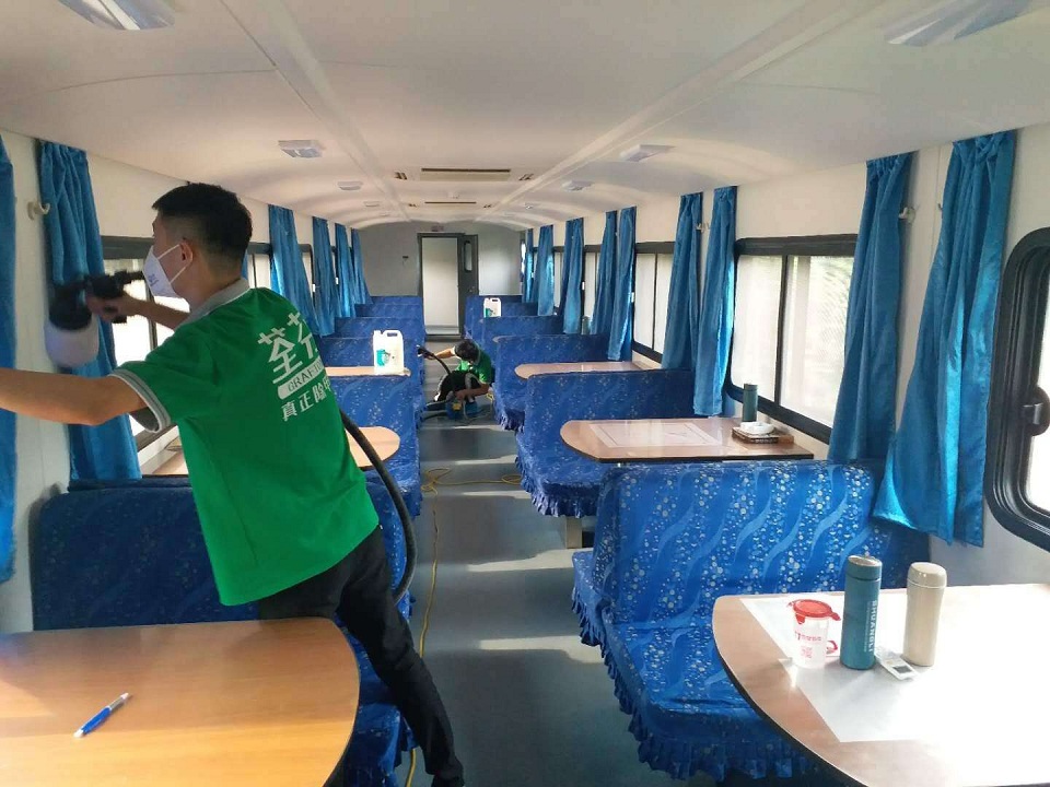 車內(nèi)過(guò)道窗簾全方位噴涂治理 車內(nèi)過(guò)道窗簾全方位噴涂治理