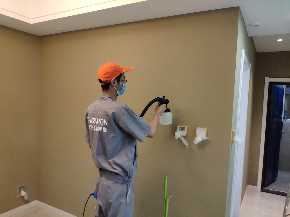 客廳墻面壁紙噴涂施工治理 客廳墻面壁紙噴涂施工治理