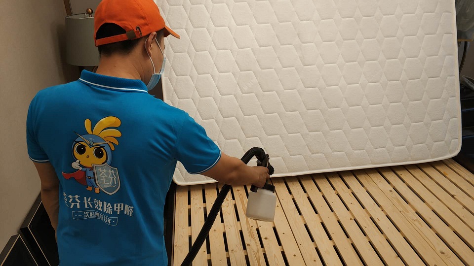 臥室床墊床架全方位噴涂治理 臥室床墊床架全方位噴涂治理