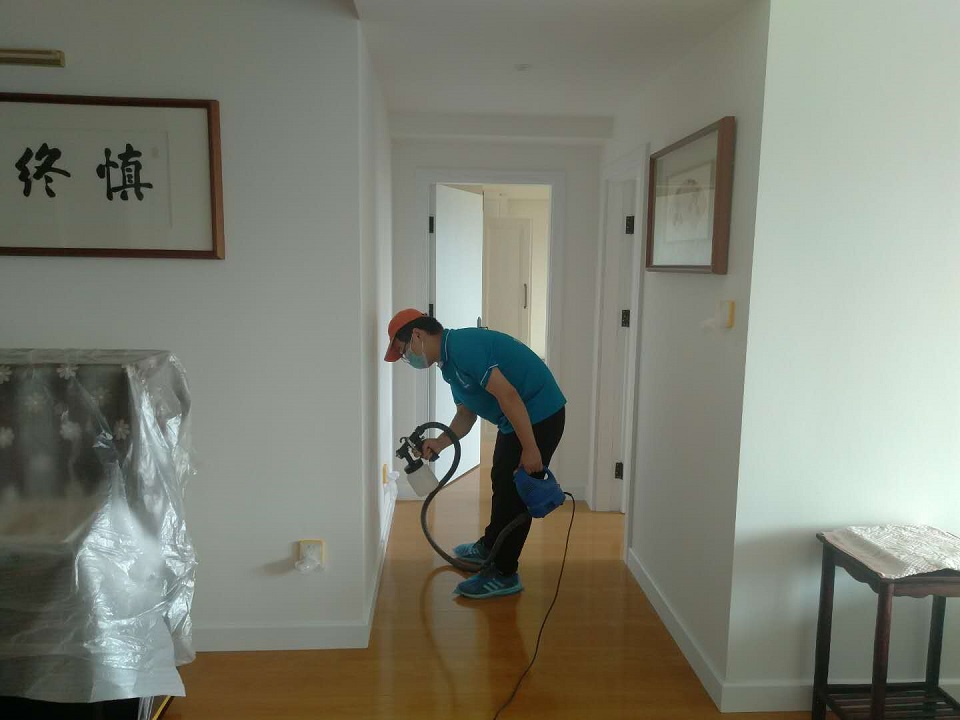 客餐廳過(guò)道墻面噴涂施工治理 客餐廳過(guò)道墻面噴涂施工治理