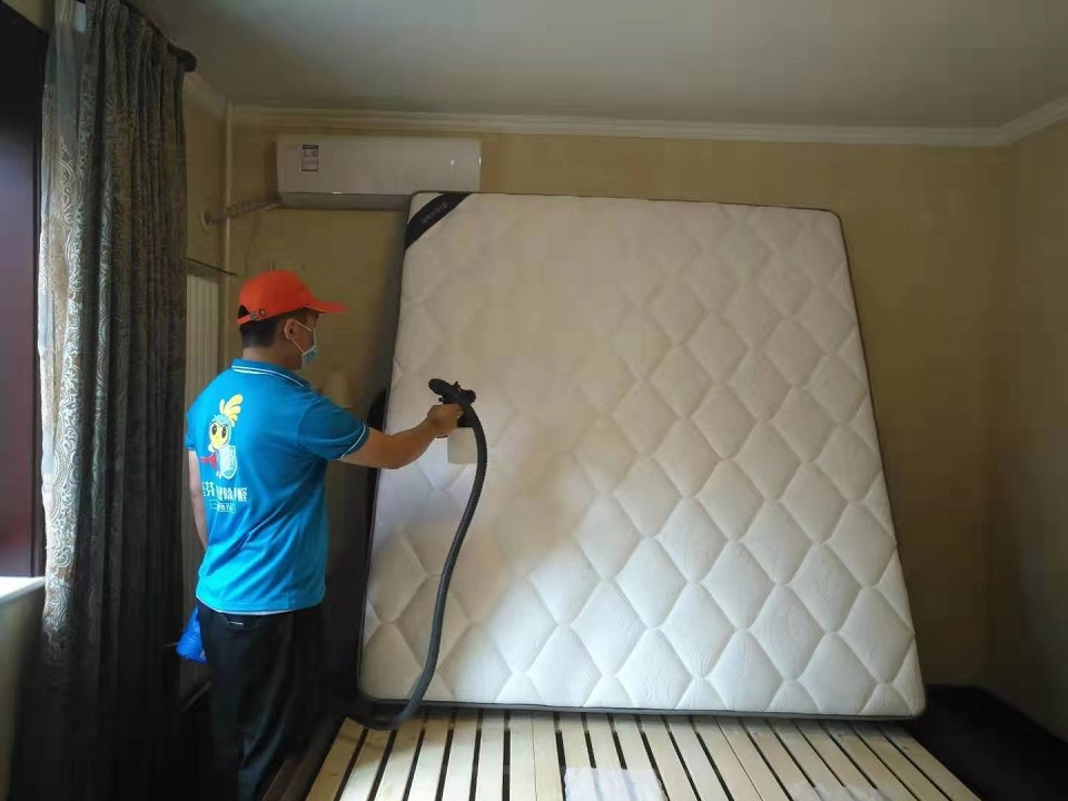 臥室床墊全方位噴涂施工治理 臥室床墊全方位噴涂施工治理
