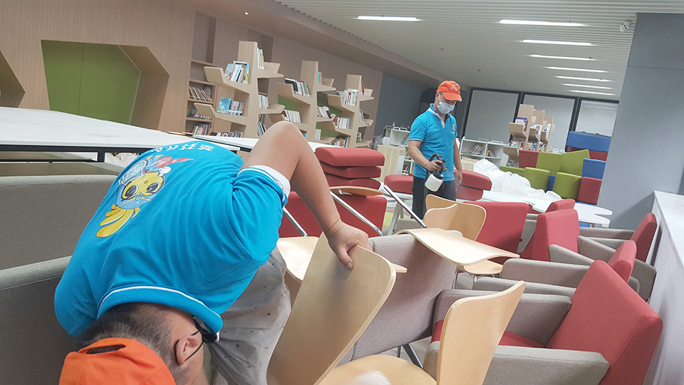 會(huì)議室桌椅全方位施工治理甲醛 會(huì)議室桌椅全方位施工治理甲醛