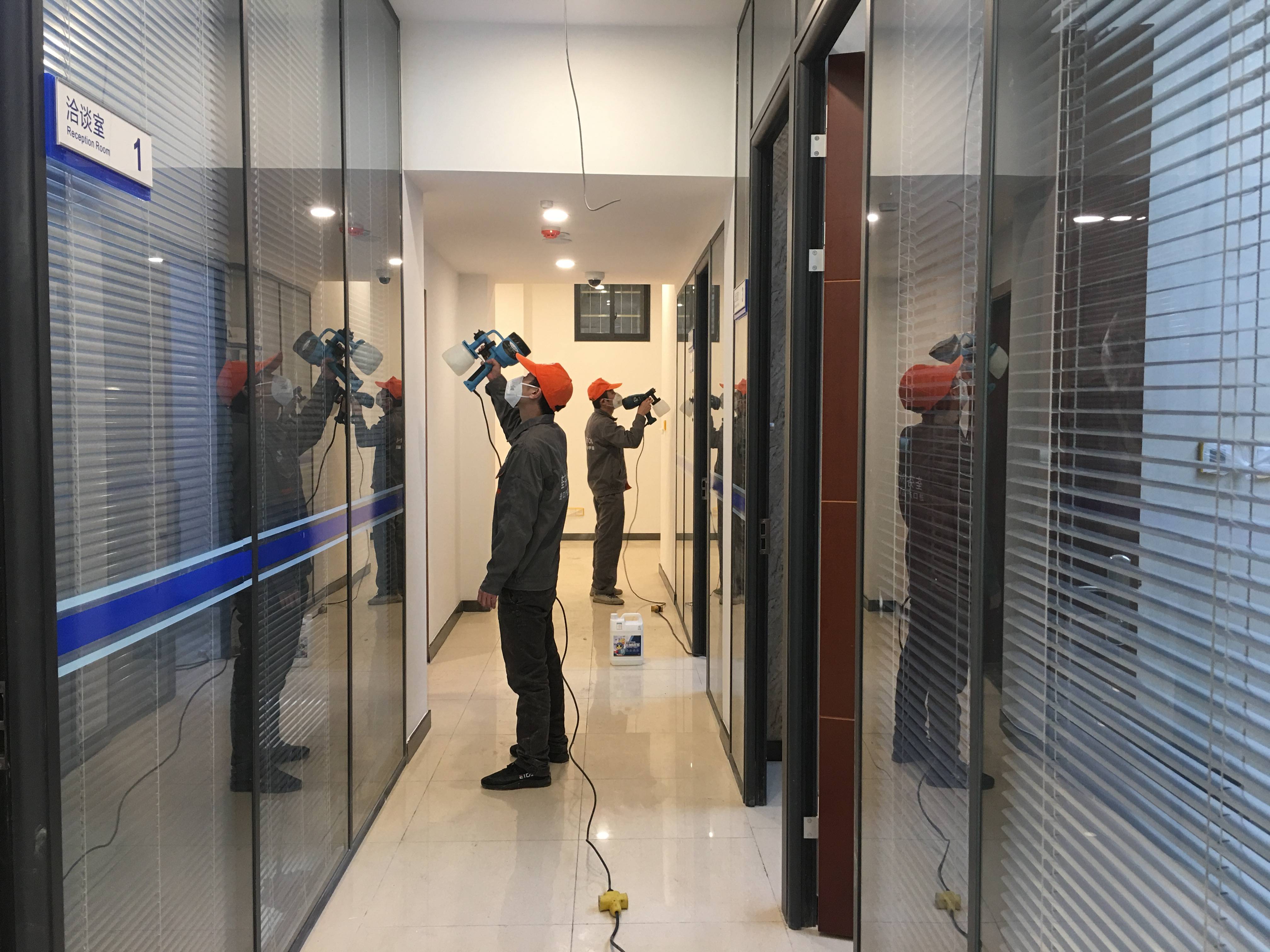 銀行過道墻面全方位噴涂治理甲醛 銀行過道墻面全方位噴涂治理甲醛