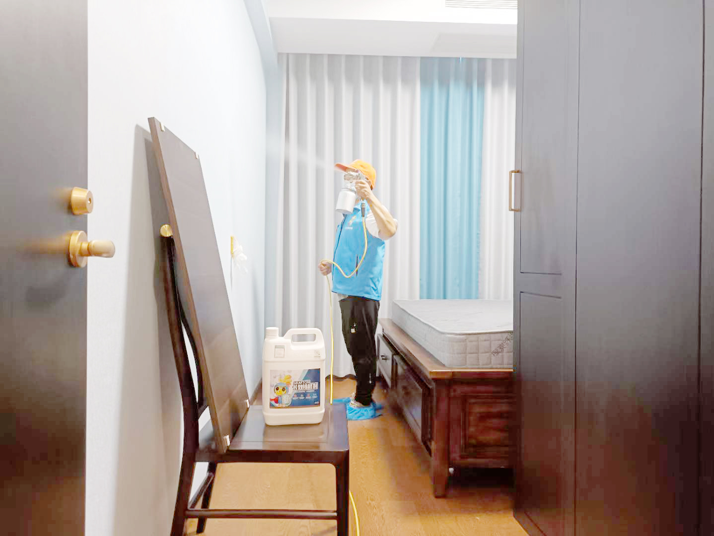 柜子面板拆卸全方位噴涂治理 柜子面板拆卸全方位噴涂治理