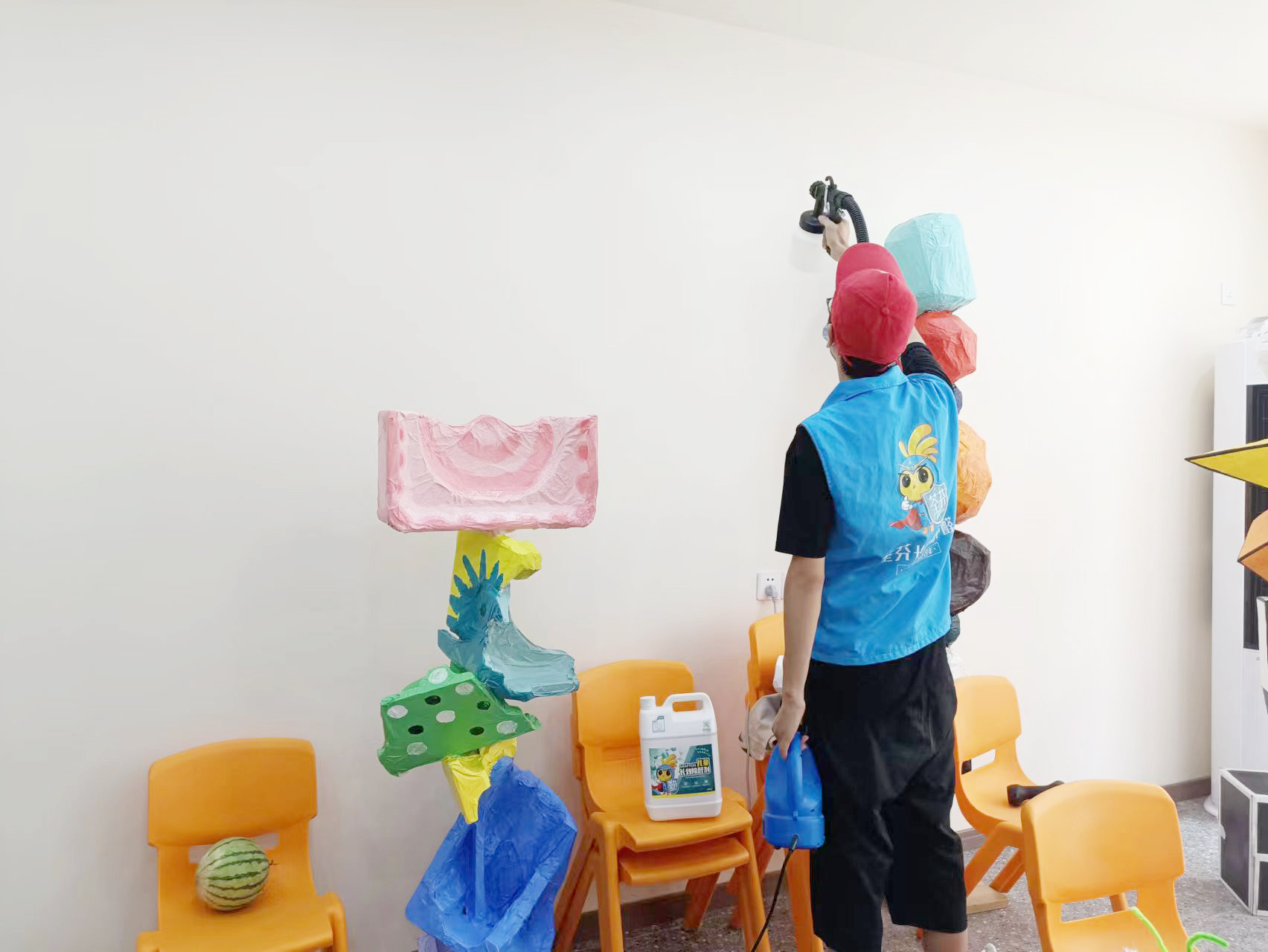 教室墻面噴槍全方位噴涂治理 教室墻面噴槍全方位噴涂治理